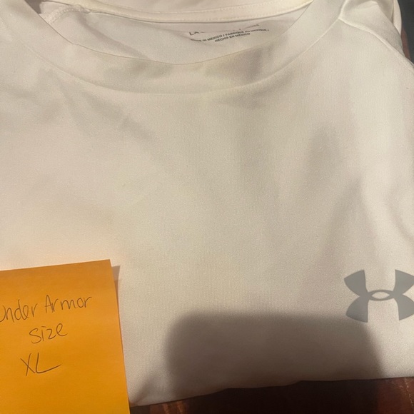 Men’s assorted under armor short sleeve - Picture 6 of 6